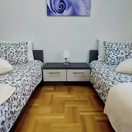 Blue Paradise Apartment