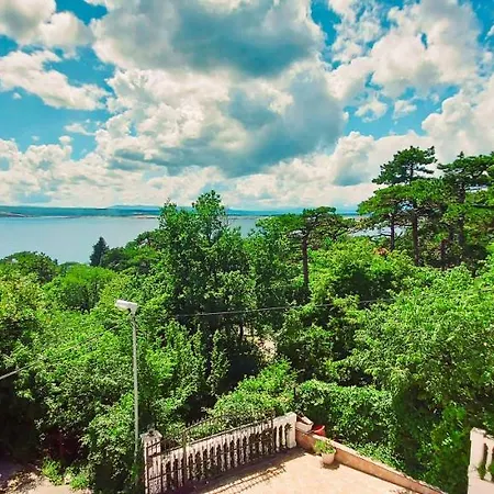 Apartment Blue Paradise
