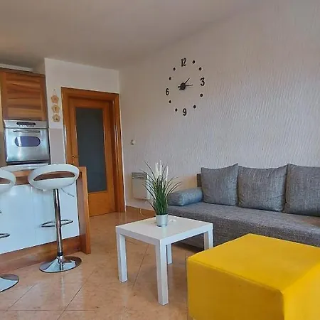 Blue Paradise Apartment