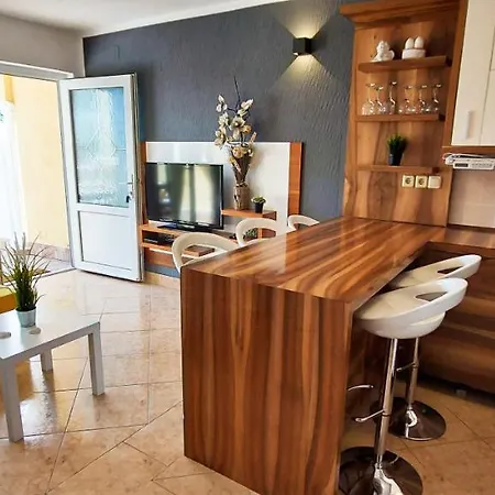 Apartment Blue Paradise *